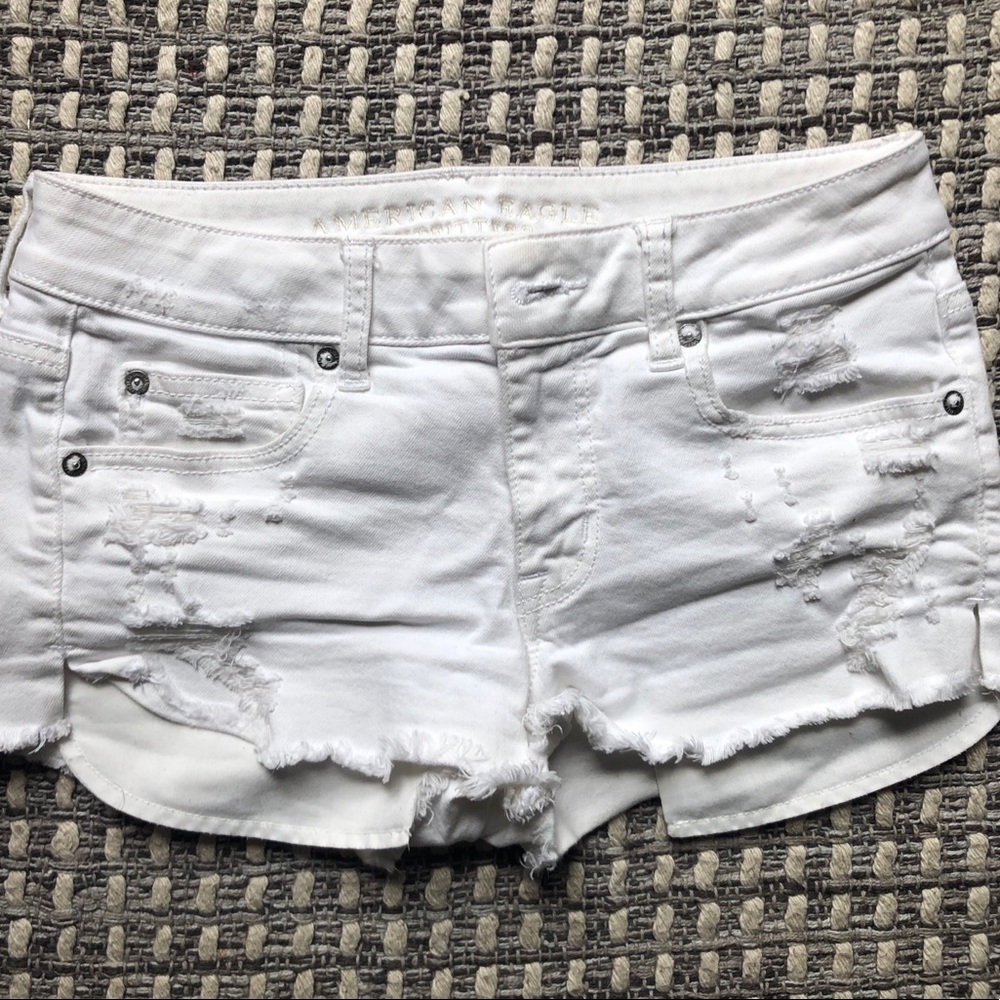American Eagle White Denim Shortie